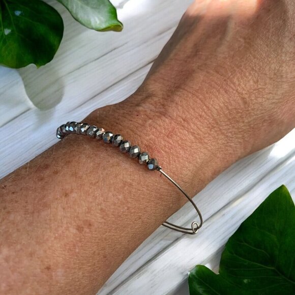 Adjustable Silver Tone Metal Beaded Charm Bangle Bracelet - Picture 4 of 5